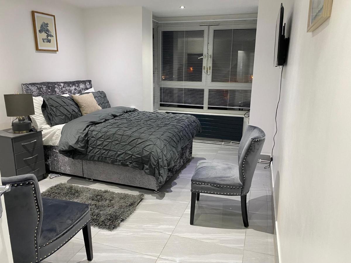 Luxurious 2-Bed Apartment In Woolwich Лондон Экстерьер фото