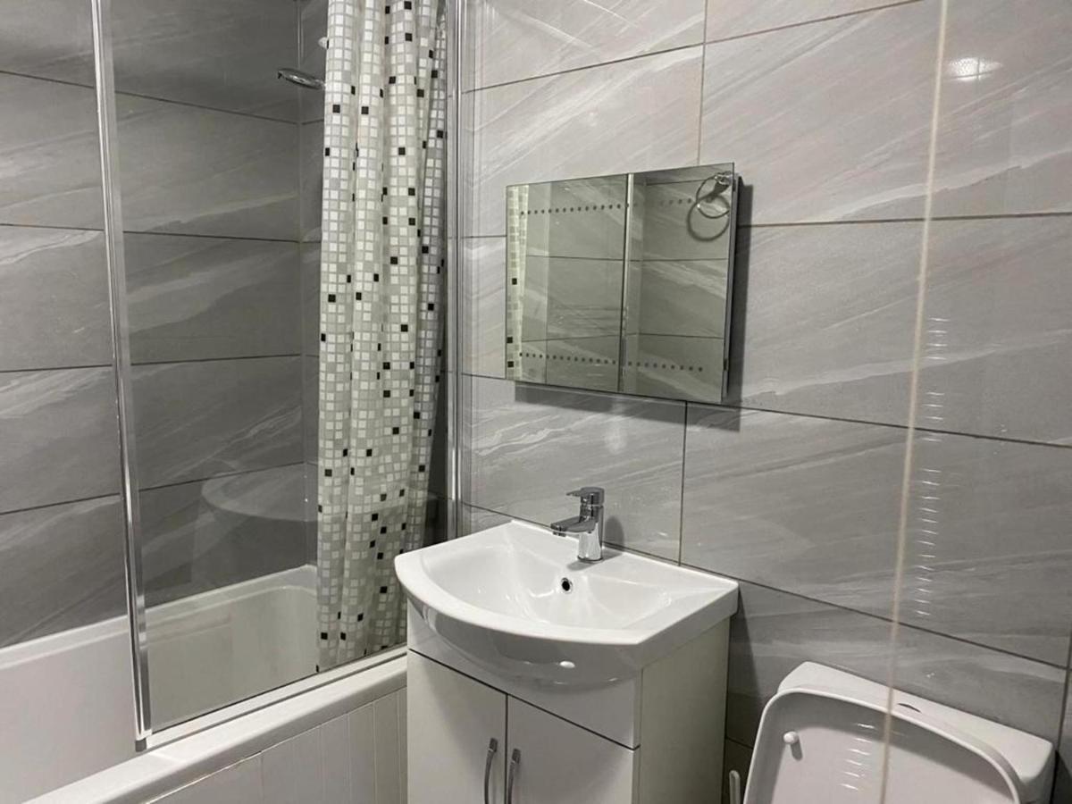 Luxurious 2-Bed Apartment In Woolwich Лондон Экстерьер фото